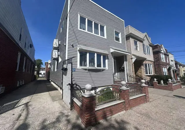 58-62-fresh-pond-rd-maspeth-ny-11378/hzid_6e753863