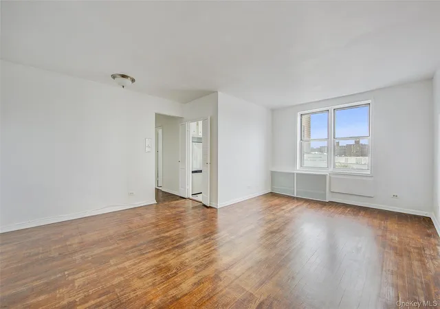 63-45-saunders-st-6h-new-york-ny-11374/hzid_ba293e67