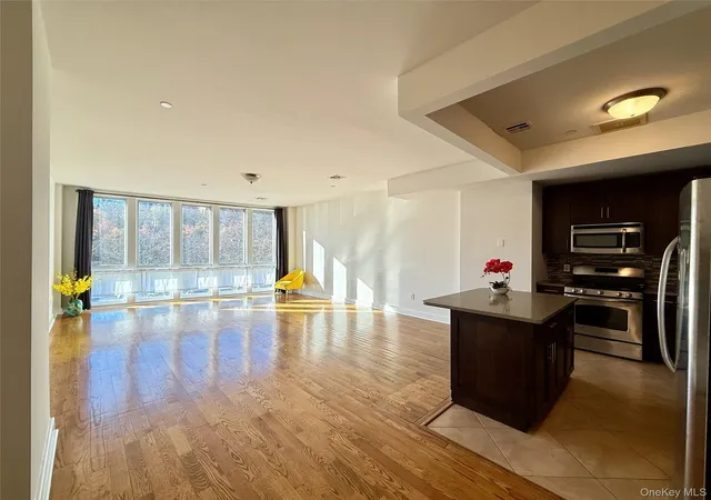 90-bay-street-landing-2g-new-york-ny-10301/hzid_a9d9354c