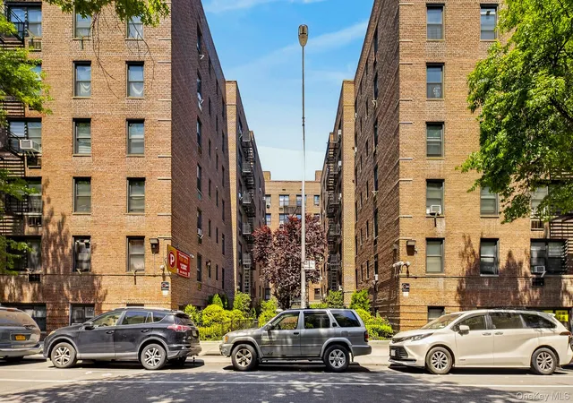 132-35-sanford-ave-408-new-york-ny-11355/hzid_2cf6536f