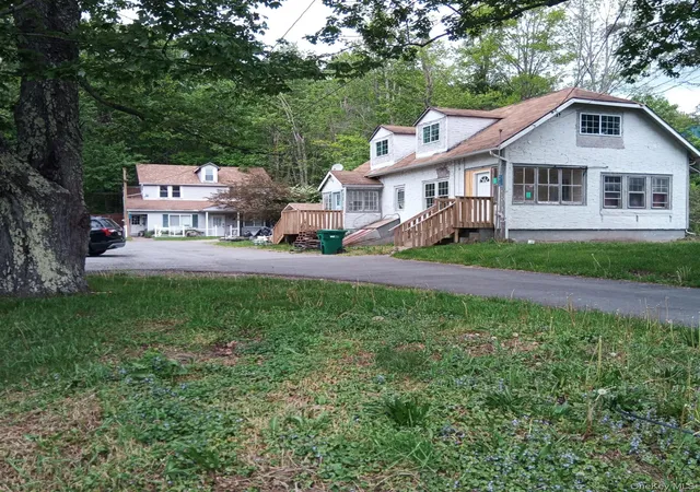 5017-s-fallsburg-main-st-5019-fallsburg-ny-12779/hzid_07f9c726