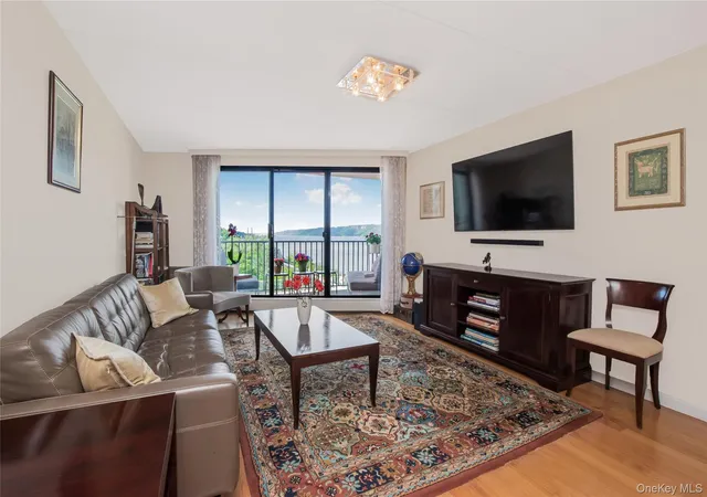1155-warburton-ave-3pr-yonkers-ny-10701/hzid_c0436adc