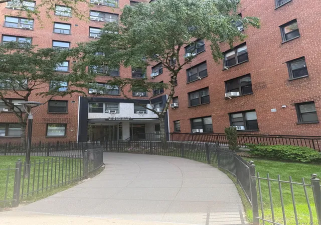 99-32-66-rd-3aa-new-york-ny-11374/hzid_2e9d4fe3