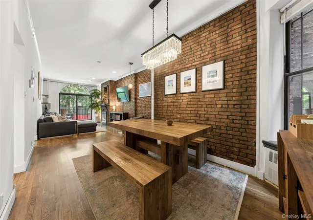 243-e-77th-st-2a-new-york-ny-10075/hzid_10b8f982