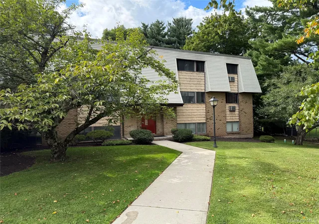 20-pierces-rd-41-newburgh-town-ny-12550/hzid_c852e594