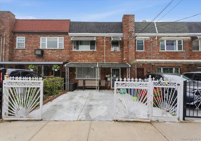 1020-e-213th-street-bronx-ny-10469/hzid_5a103979