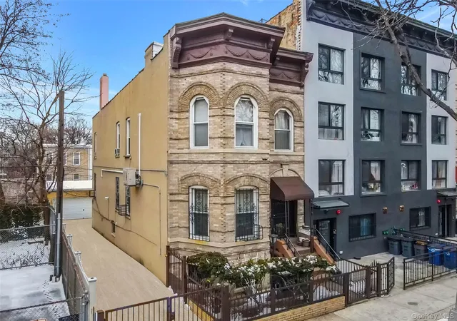 65-granite-st-brooklyn-ny-11207/hzid_354115de