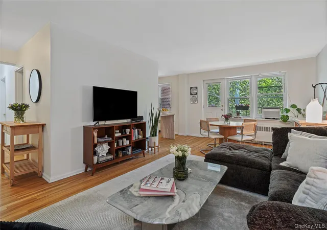 110-draper-ln-2ds-greenburgh-ny-10522/hzid_c423b7d6