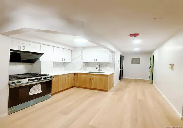 134-43-maple-ave-4c-new-york-ny-11354/hzid_a2fddca6