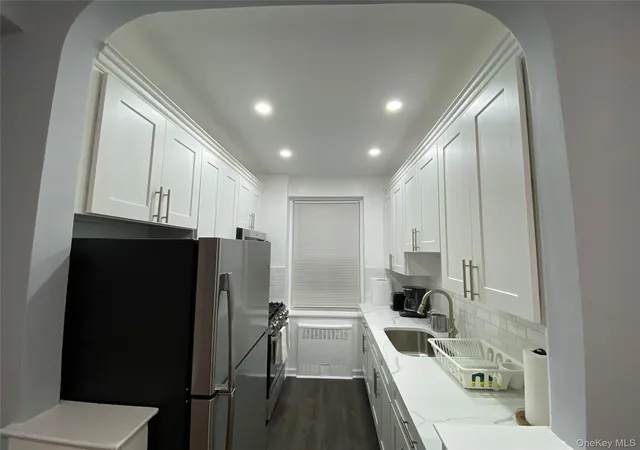 63-60-102nd-st-d1-new-york-ny-11374/hzid_974ce015