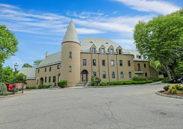 100-chateau-ln-8-mount-pleasant-ny-10532/hzid_c2a094b0