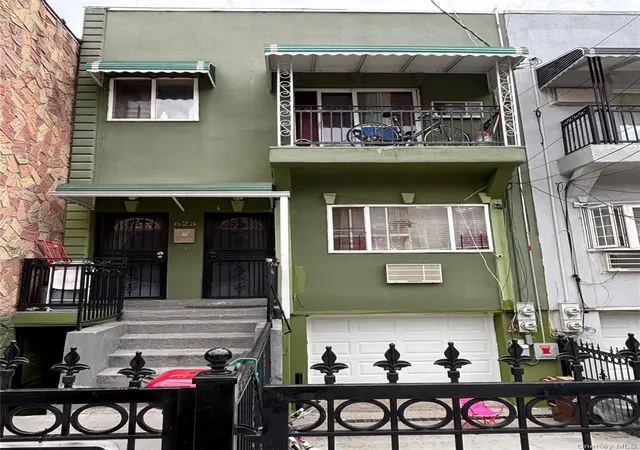 623-hendrix-st-brooklyn-ny-11207/hzid_f33e177c