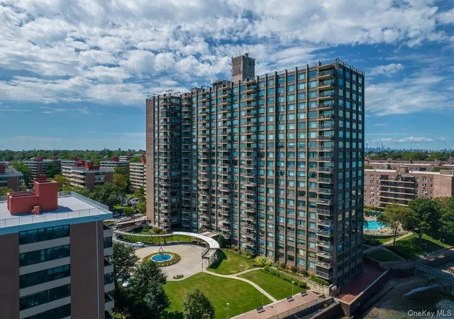 166-25-powells-cove-blvd-15j-new-york-ny-11357/hzid_8b3075ef