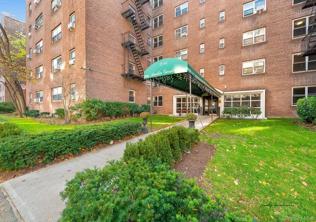 73-44-austin-st-5-s-forest-hills-ny-11375/hzid_adca8da5