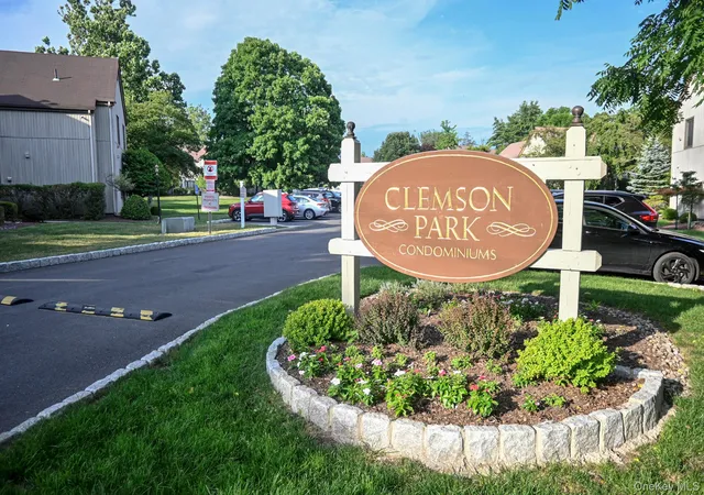 83-sycamore-dr-83-middletown-ny-10940/hzid_89ca8d79