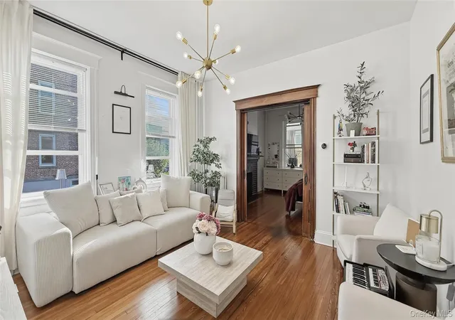167-voss-ave-yonkers-ny-10703/hzid_a34ce45a
