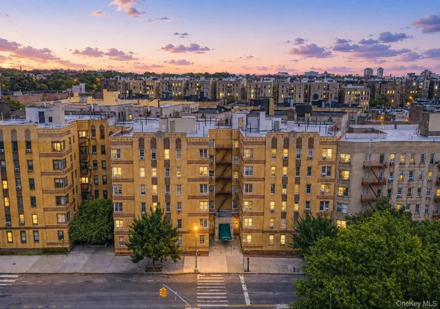 2166-bronx-park-e-1f-new-york-ny-10462/hzid_ea7833f8