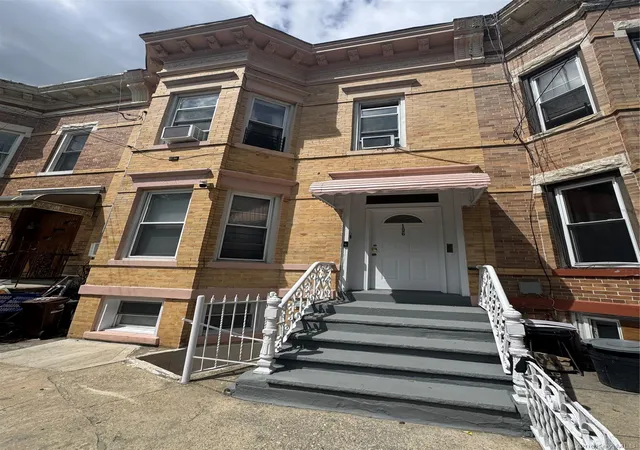 196-grant-ave-brooklyn-ny-11208/hzid_9966612d