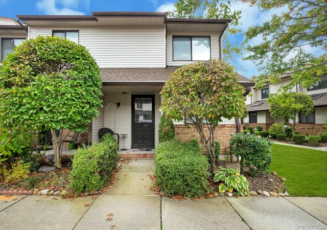 65-cottonwood-ct-wantagh-ny-11793/hzid_c7016a39