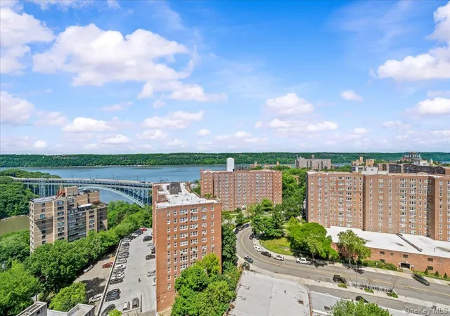 555-kappock-ave-21k-bronx-ny-10463/hzid_9430acbb