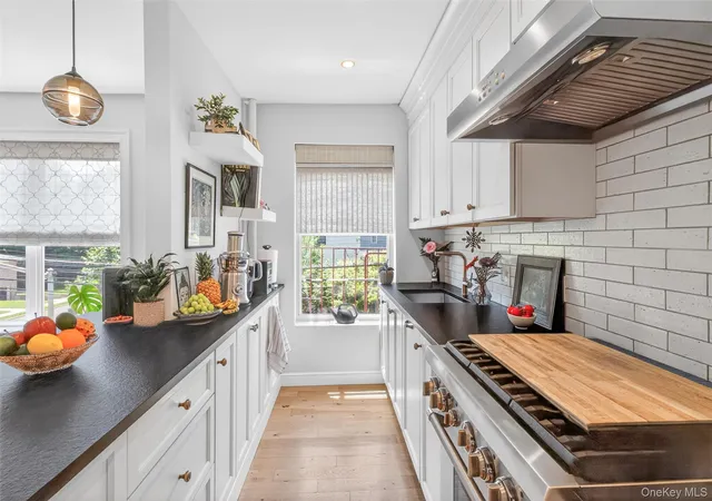 305-sixth-ave-2e-pelham-ny-10803/hzid_328518b2