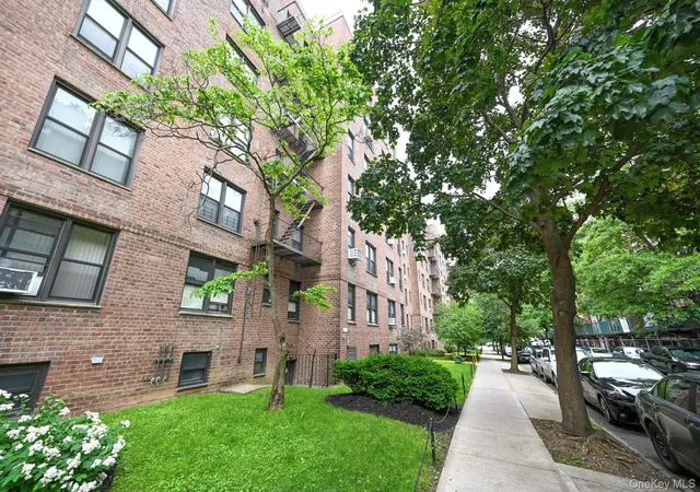 105-21-66th-avenue-5b-forest-hills-ny-11375/hzid_9f418089