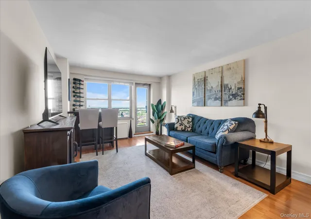 125-10-queens-blvd-2106-kew-gardens-ny-11415/hzid_c5431ba7