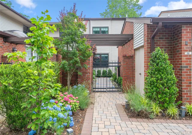 23-estates-ter-n-manhasset-ny-11030/hzid_51775c1c
