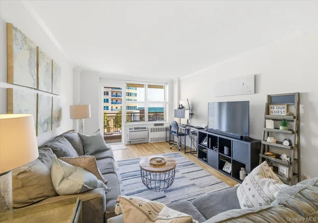 410-e-broadway-4c-long-beach-ny-11561/hzid_2956217f