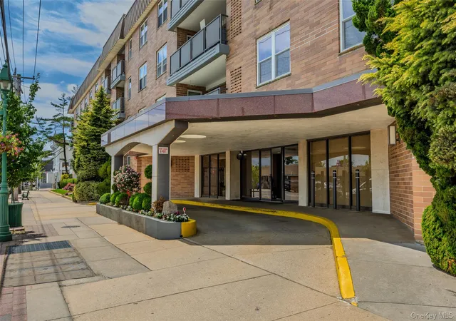 360-central-ave-128-lawrence-ny-11559/hzid_a1bdf5b9