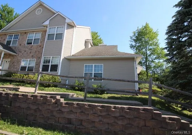 5-timberwolf-rd-10-68-liberty-ny-12754/hzid_c6ddebe3