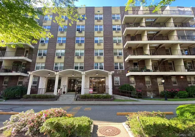 14055-34th-ave-3e-new-york-ny-11354/hzid_bac0ab36