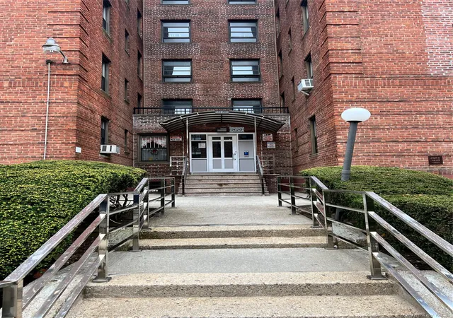 2620-e-13th-st-3a-new-york-ny-11235/hzid_b84e7f41