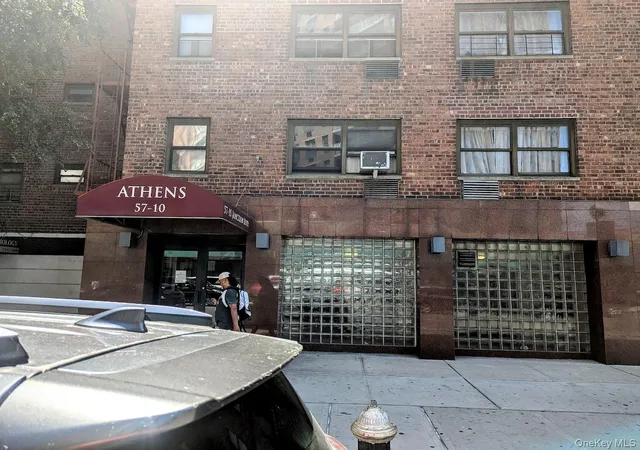 57-10-junction-blvd-4g-new-york-ny-11373/hzid_9a2c860c