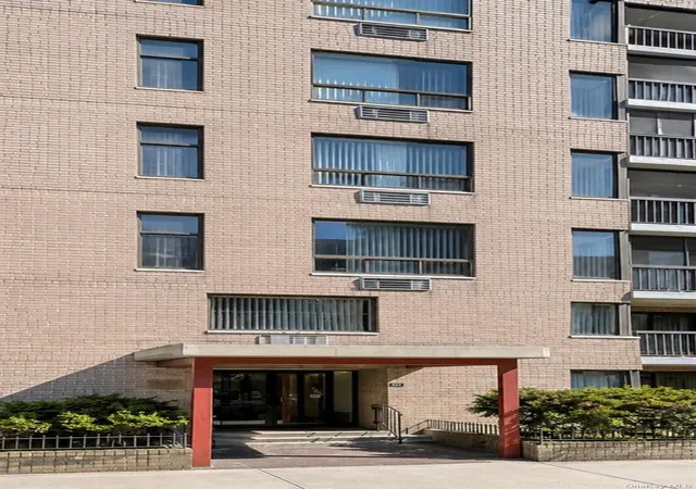 134-46-maple-ave-5b-new-york-ny-11355/hzid_5d9805fb