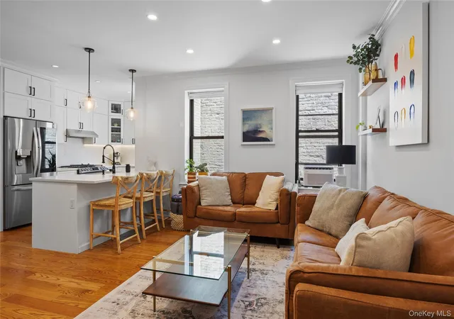 2439-38th-street-c10-new-york-ny-11103/hzid_d2f7c9cc