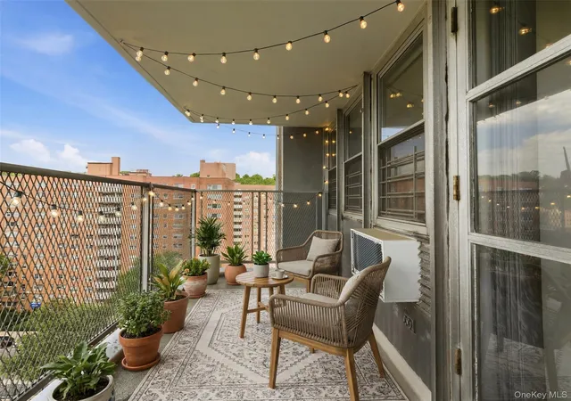 290-w-232nd-st-11e-new-york-ny-10463/hzid_02778c47
