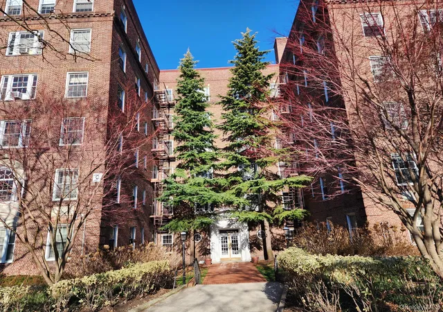 117-01-park-ln-s-c2m-new-york-ny-11415/hzid_124d7c81