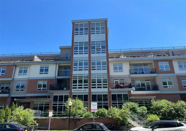 30-beekman-st-213-beacon-ny-12508/hzid_83d02151