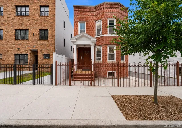 756-e-223rd-street-bronx-ny-10466/hzid_ac325266