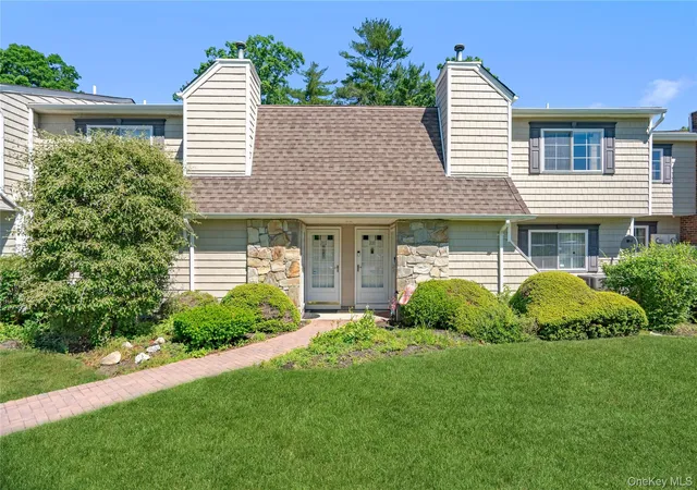 200-lake-pointe-circle-200-brookhaven-ny-11953/hzid_d1a071ec