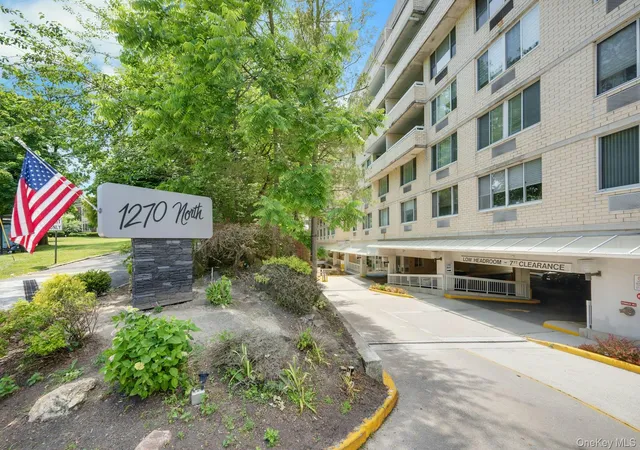 1270-north-ave-1p-new-rochelle-ny-10804/hzid_bce2c531