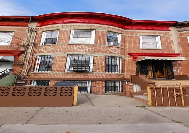 217-hemlock-st-brooklyn-ny-11208/hzid_72203bcf