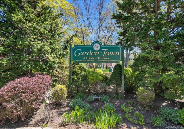 1203-e-broadway-g13-hempstead-ny-11557/hzid_a93efe20