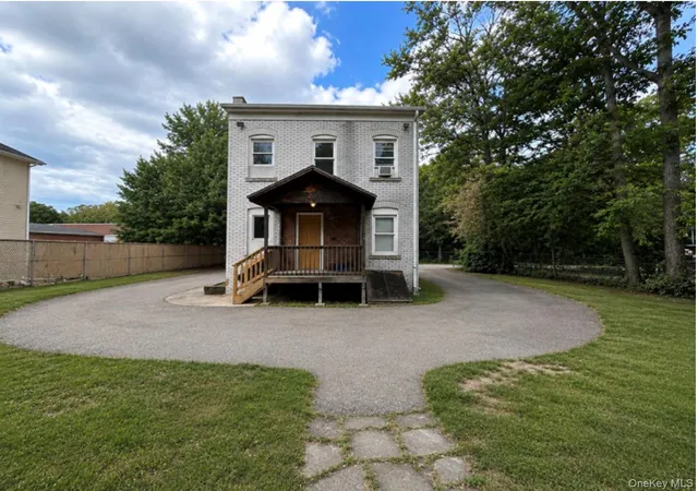 7-columbus-st-new-windsor-ny-12553/hzid_396e083c