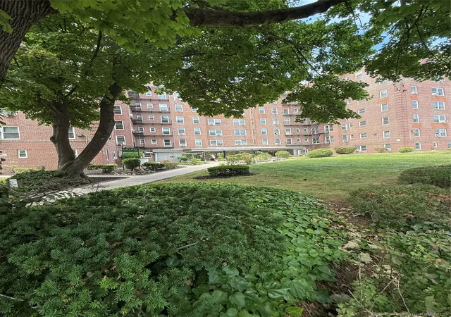84-50-169th-street-508-jamaica-ny-11432/hzid_d895a49d