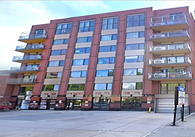14456-roosevelt-ave-5a-new-york-ny-11354/hzid_c5f68c29