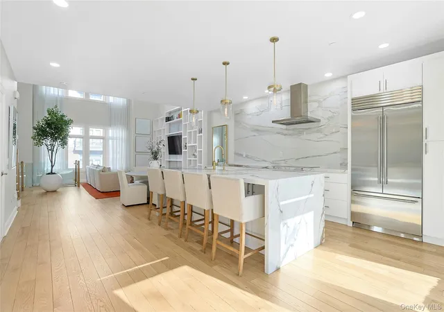56-1st-street-l4-pelham-ny-10803/hzid_a0b4576d