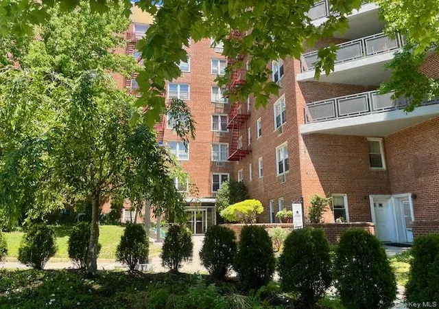 15105-cross-island-parkway-1d-new-york-ny-11357/hzid_3ea6a50f