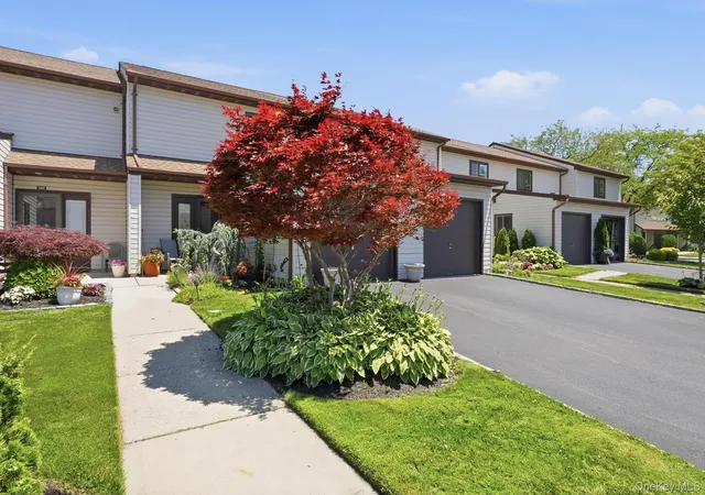 100-daly-blvd-1306-oceanside-ny-11572/hzid_4e5702f8